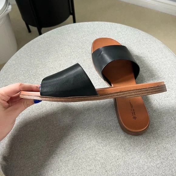 Call it Spring Single Strap Sandals - Picture 6 of 8